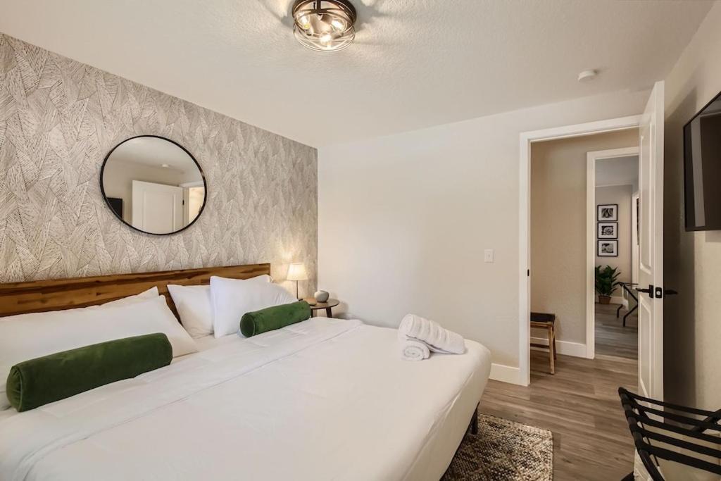 Heights Hideaway - Great Location - Game And Movie Room Westminster Ngoại thất bức ảnh
